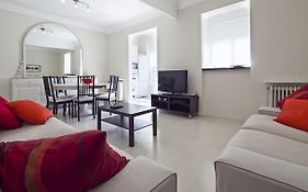 Central&Spacious Family Apartment